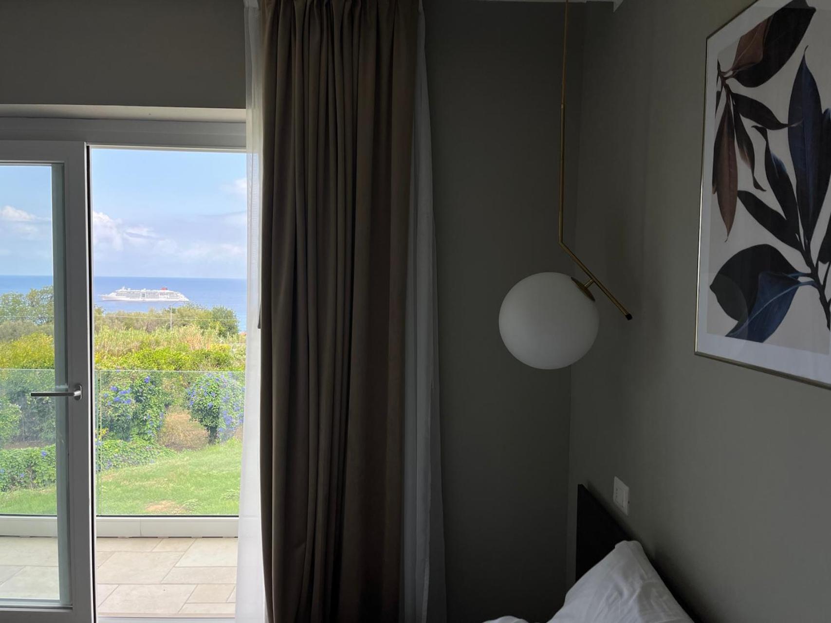 Aurantia - Mediterranean Tale Tropea Exterior photo